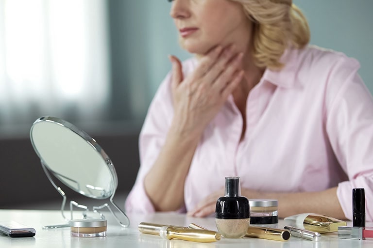 顔のたるみは美容皮膚科で改善！おすすめの施術や治療とその効果を紹介