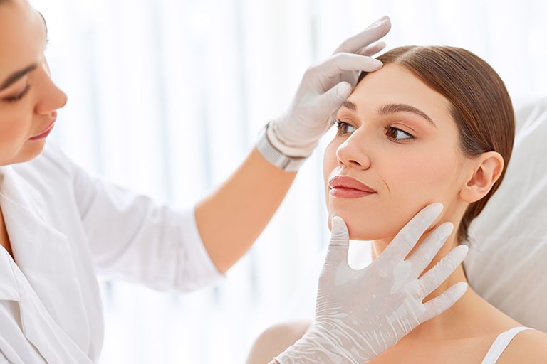 美容皮膚科での治療は即効性があるって本当？