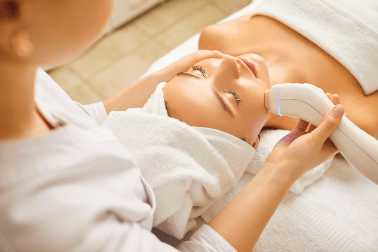美容皮膚科でのツヤ肌の基本治療方法