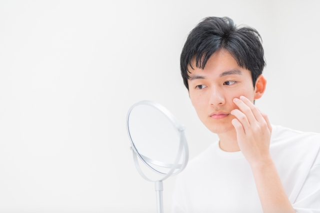 目の下のシワは男性にもできる?